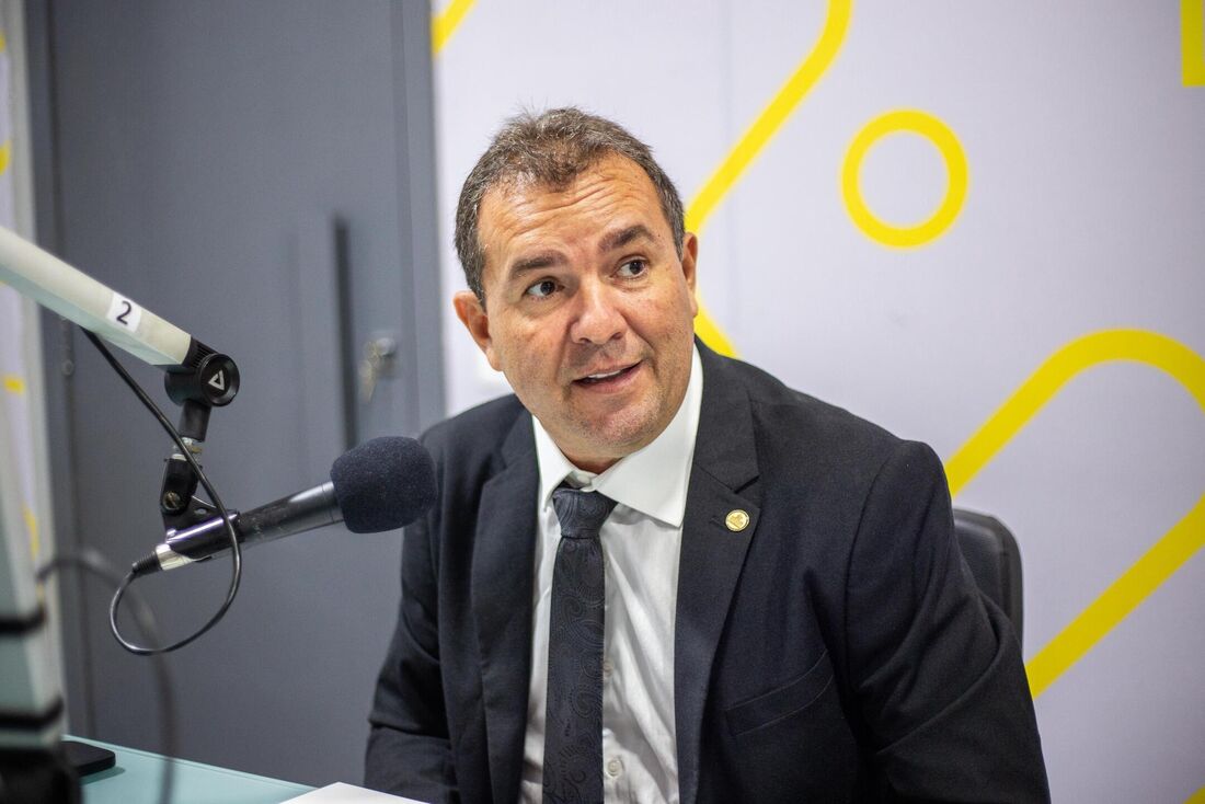 Betânia Santana entrevista o Deputado Estadual Júnior Matuto (PSB)