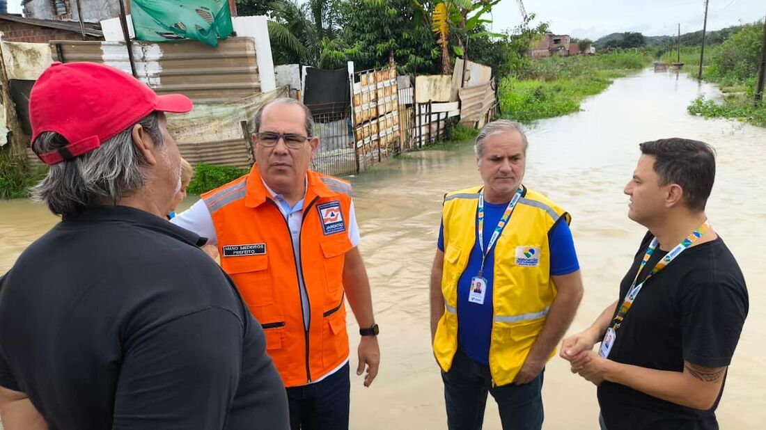 Chuvas em Pernambuco: Jaboatão reúne secretários municipais para acompanhar ações