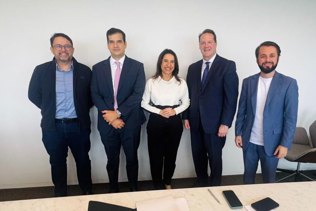 Governo de Pernambuco anuncia contrato com multinacional para ampliar a oferta de gás natural na região