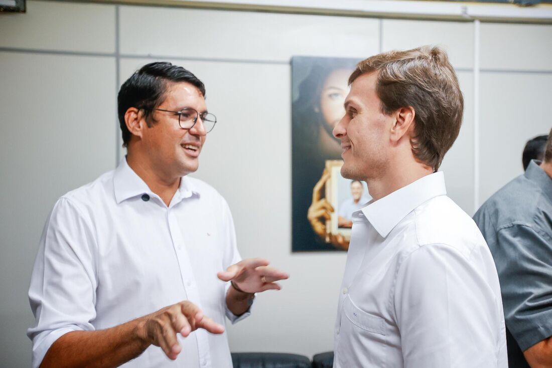 Miguel Coelho (UB) e Diego Cabral (Republicanos)