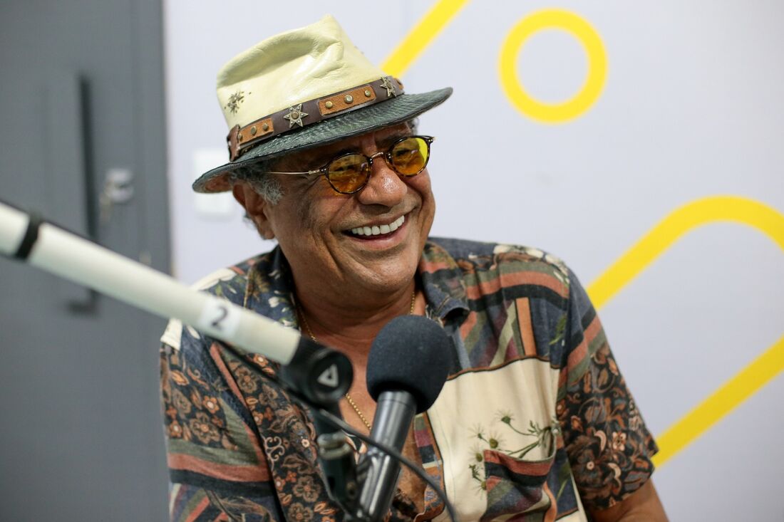 Na foto: Maciel Melo, cantor e compositor