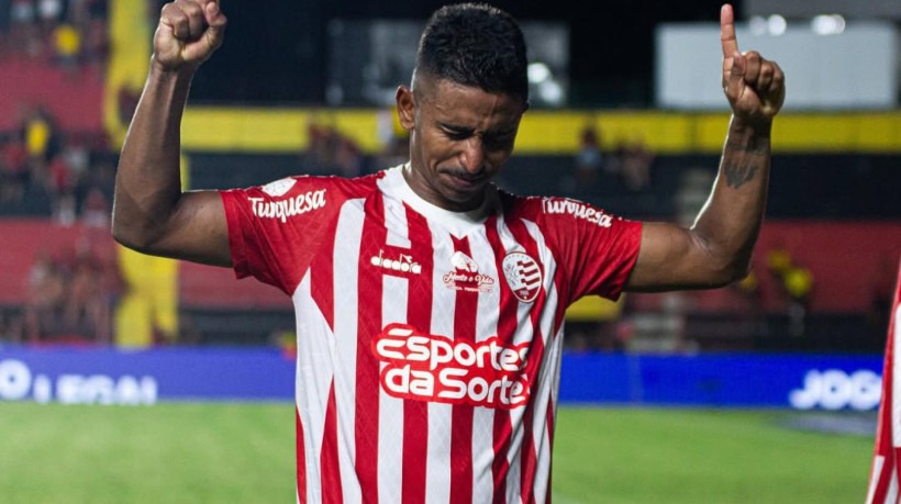 Marcos Ytalo, lateral-direito do Náutico