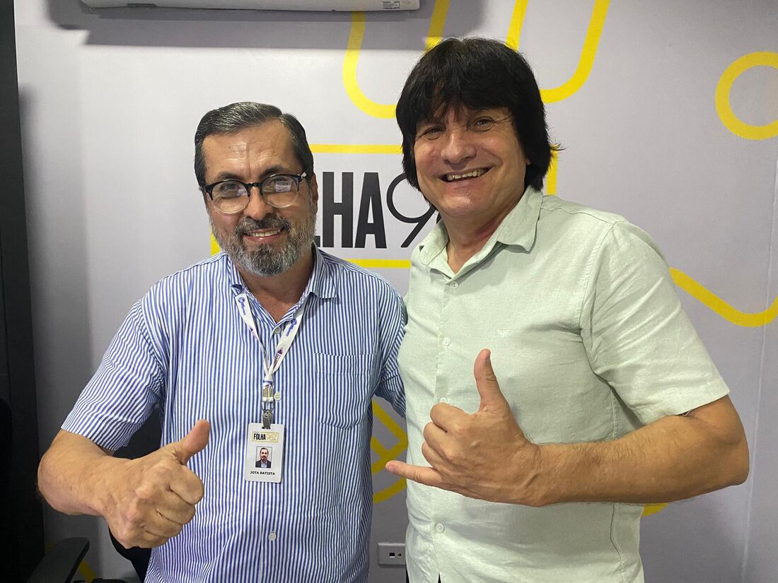Jota Batista, âncora da Rádio Folha FM, e Novinho da Paraíba, cantor e compositor