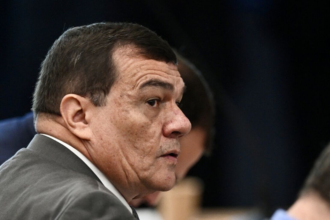 O ex-ministro da Defesa Paulo Sergio Nogueira comparece a sessão do Supremo Tribunal Federal que julga a participação dos acusados na tentativa de golpe de Estado de janeiro de 2023, em Brasília