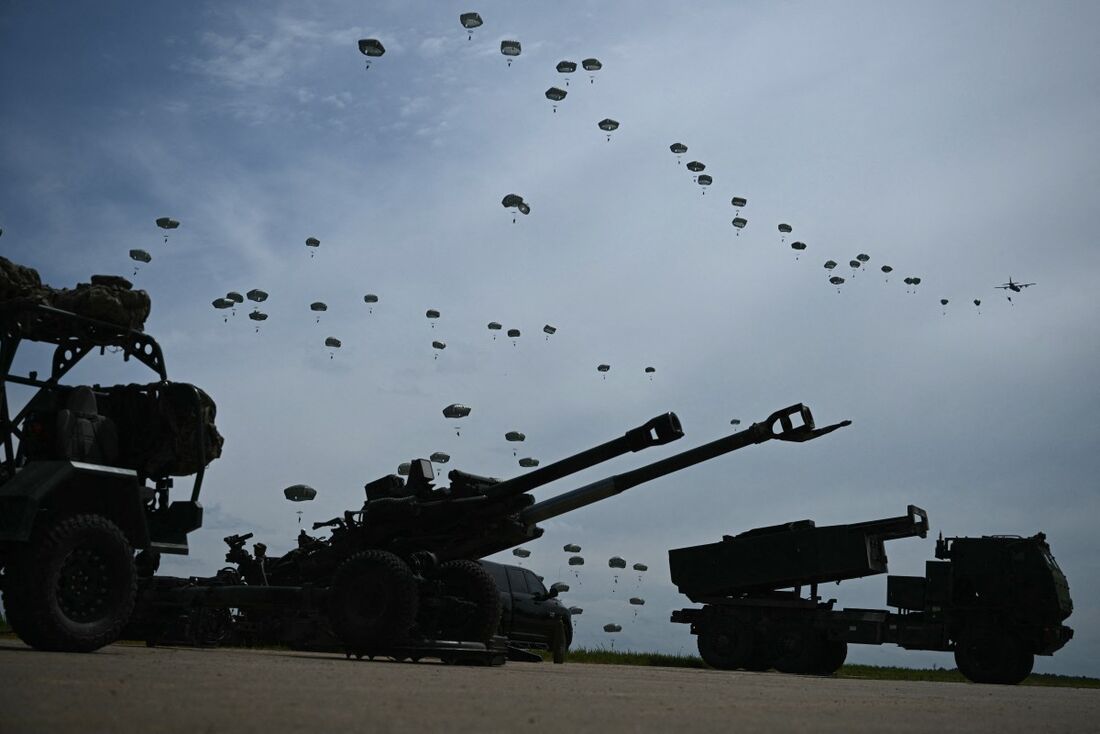 Demonstração militar realizada nos Estados Unidos