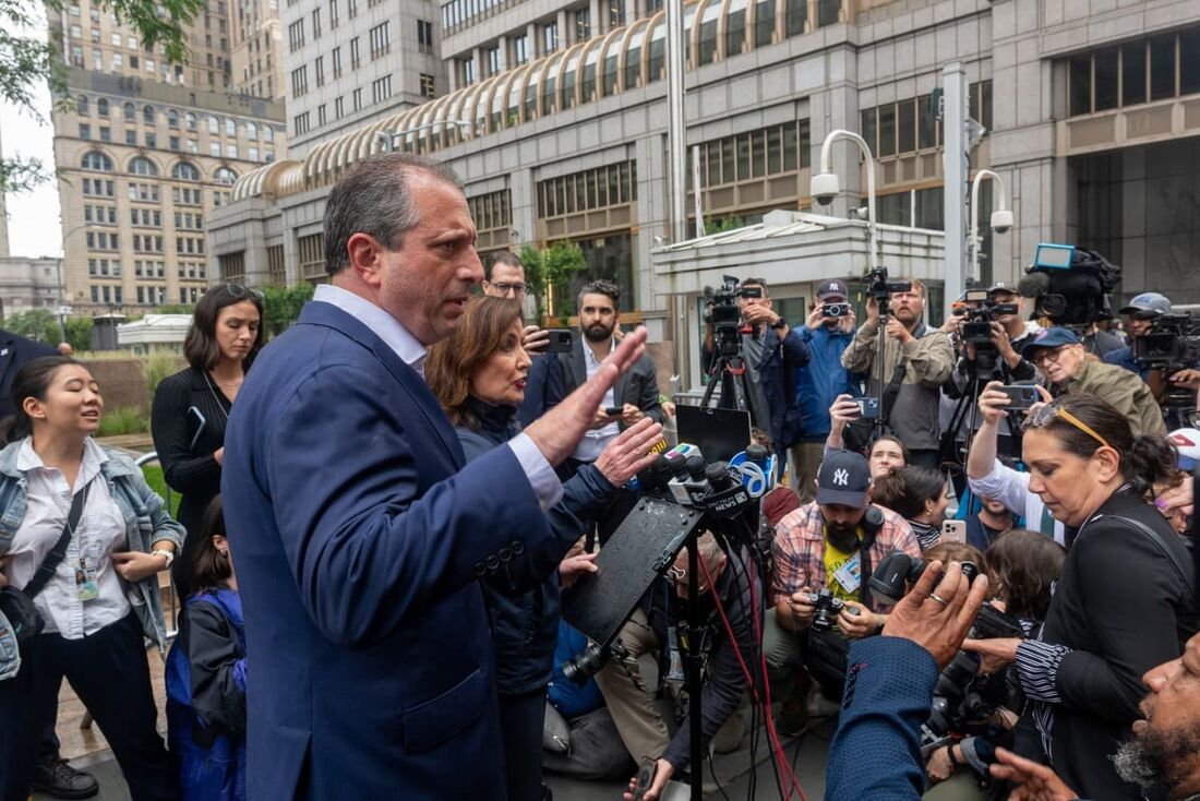 O controlador da cidade de Nova York e candidato a prefeito, Brad Lander