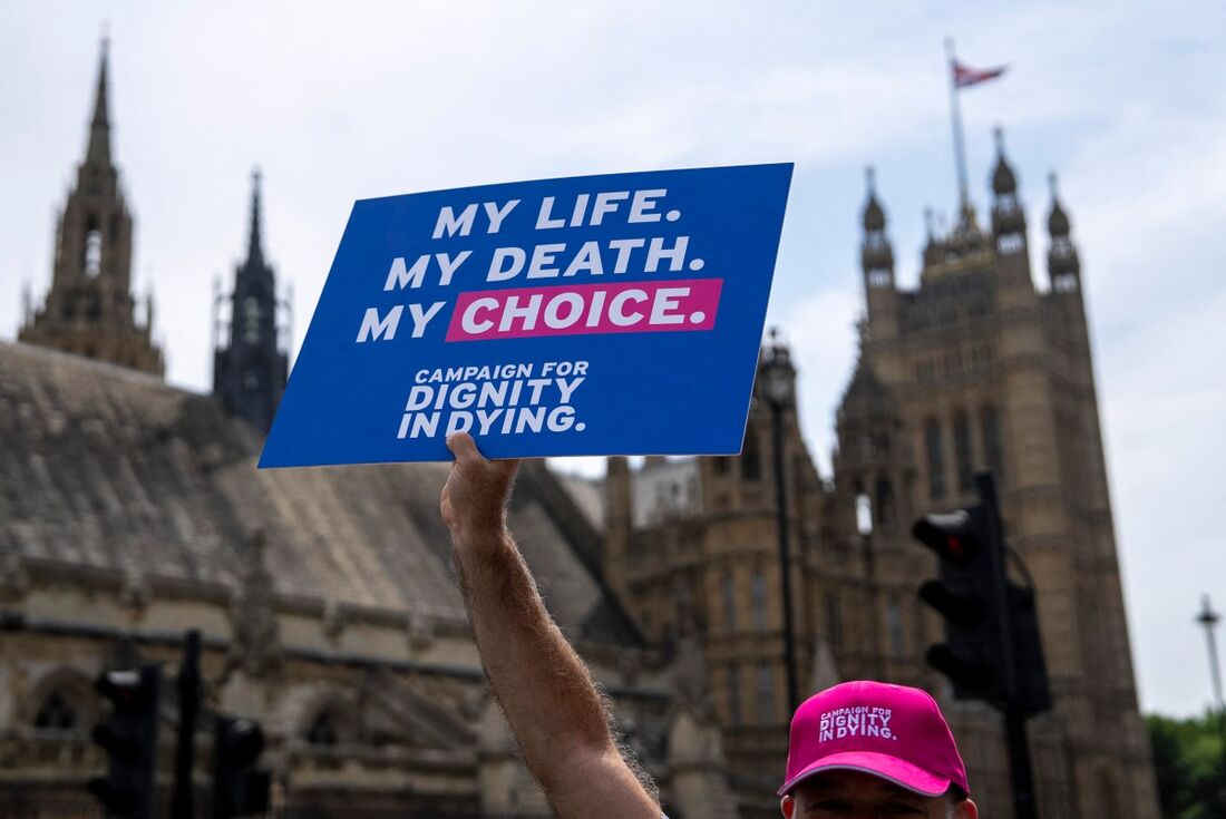 Protesto a favor da eutanásia no Reino Unido