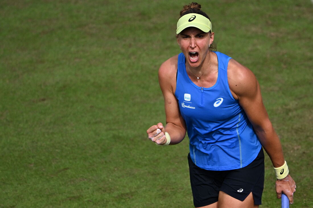 Bia Haddad comemora vitória nas oitavas do WTA 500 de Bad Homburg