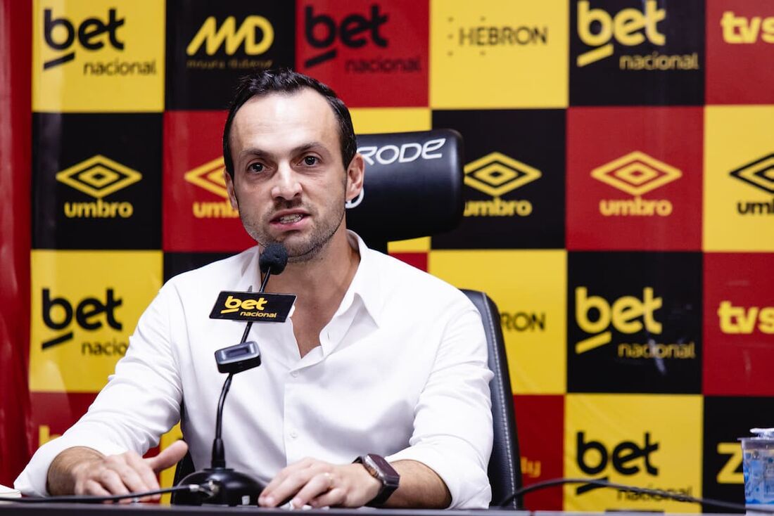 Enrico Ambrogini, diretor-geral de futebol do Sport