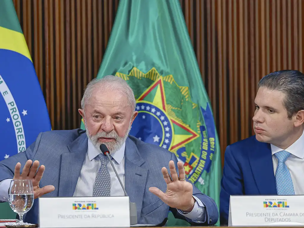 Encontro entre Lula e Motta reforça a tentativa de garantir a votação antes do prazo