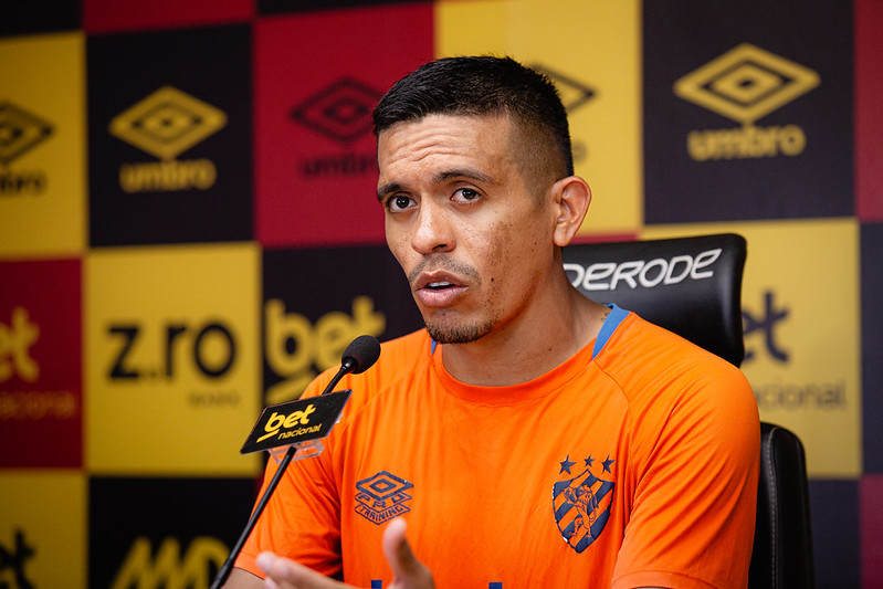 Igor Cariús, lateral-esquerdo do Sport