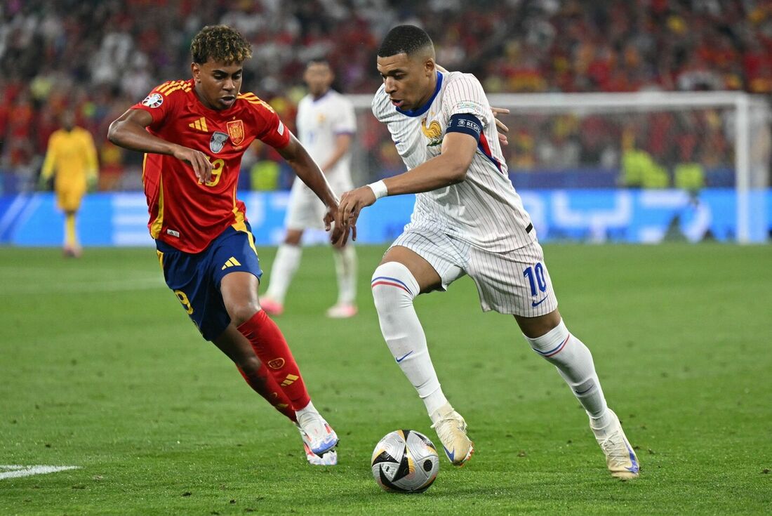 Espanha e França duelam pela semifinal da Liga das Nações