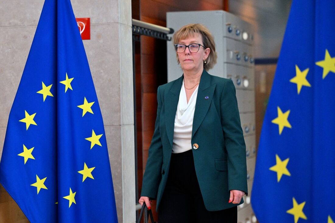A Comissária Europeia para Serviços Financeiros e a União de Poupança e Investimentos, Maria Luis Albuquerque