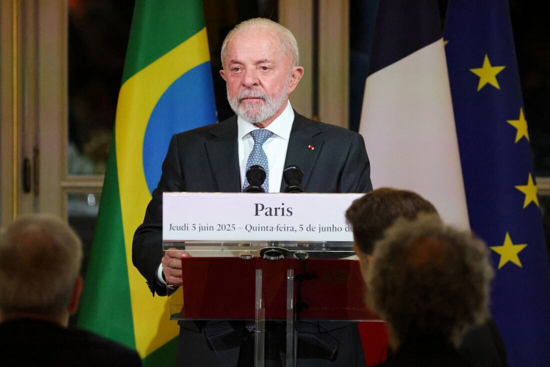 Lula recebe título de doutor 'honoris causa' de universidade francesa