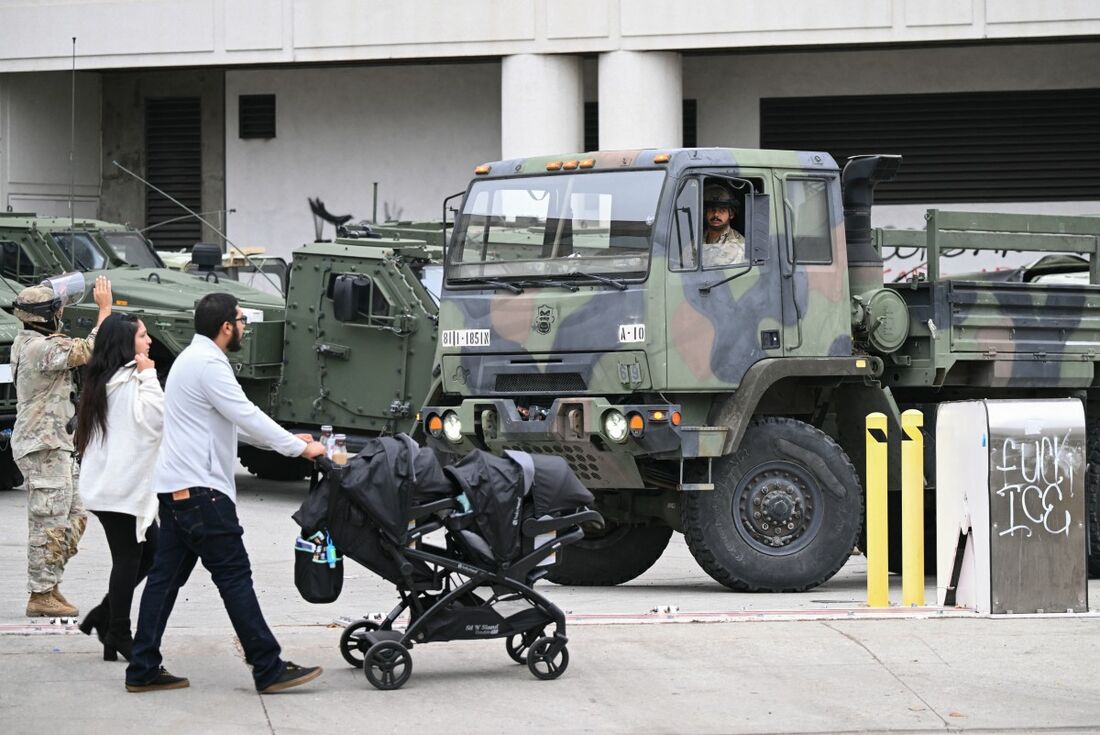 Trump mobiliza fuzileiros navais e aumenta a tensão nos protestos de Los Angeles