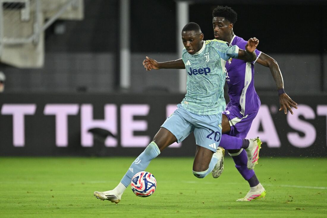 A Juventus goleou o Al-Ain, dos Emirados Árabes, em partida nesta quarta-feira (18)