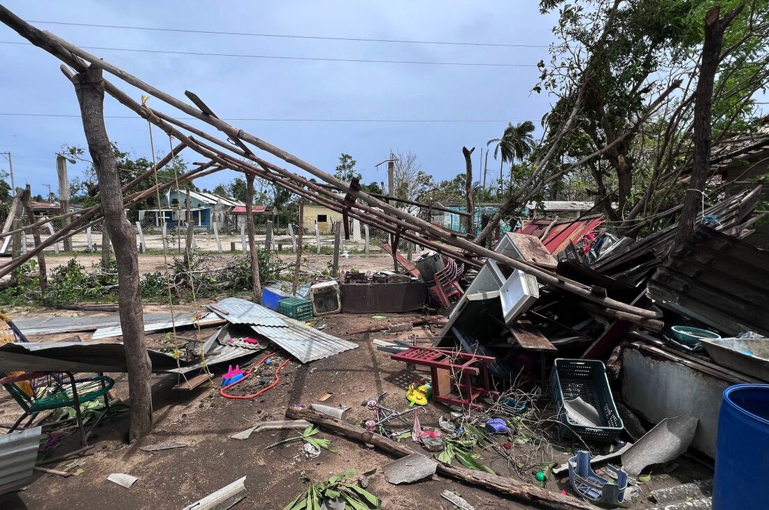 Danos causados pelo Furacão Erick