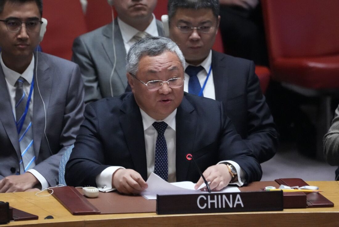 Embaixador chinês Fu Cong