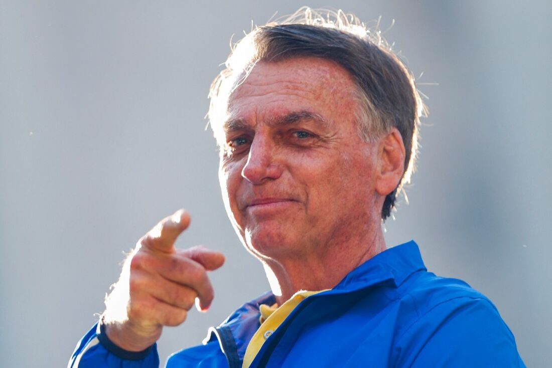 Bolsonaro diz que Pix é criação própria e se coloca para negociar com Trump