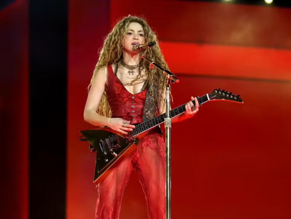 Shakira no Engenhão no início da turnê Las Mujeres Ya No Lloran 