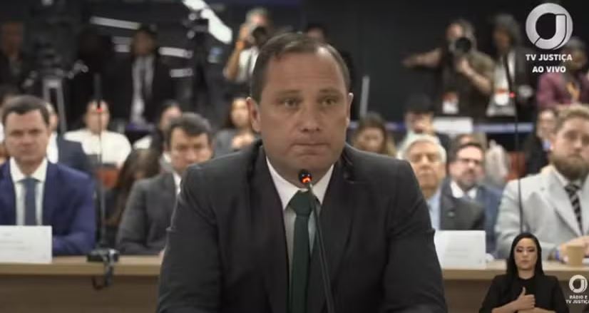Mauro Cid inicia depoimento no STF 