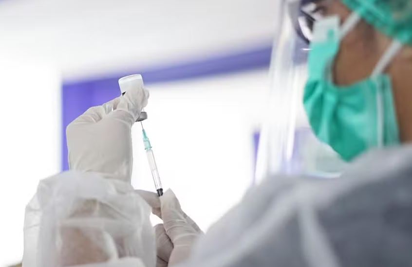 Vacina da dengue desenvolvida pelo Butantan oferece proteção contra os quatro sorotipos, diz instituto. 