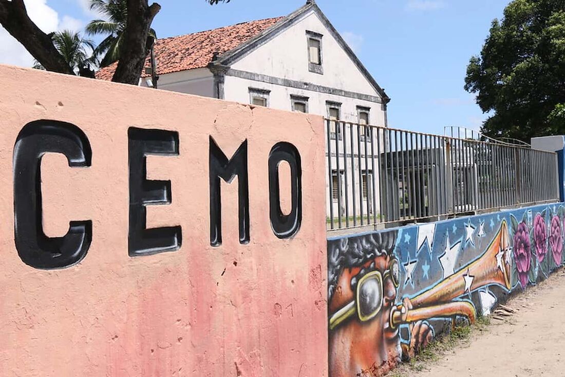 O Centro de Educação Musical de Olinda, localizado na Avenida Pan Nordestina, no bairro de Salgadinho