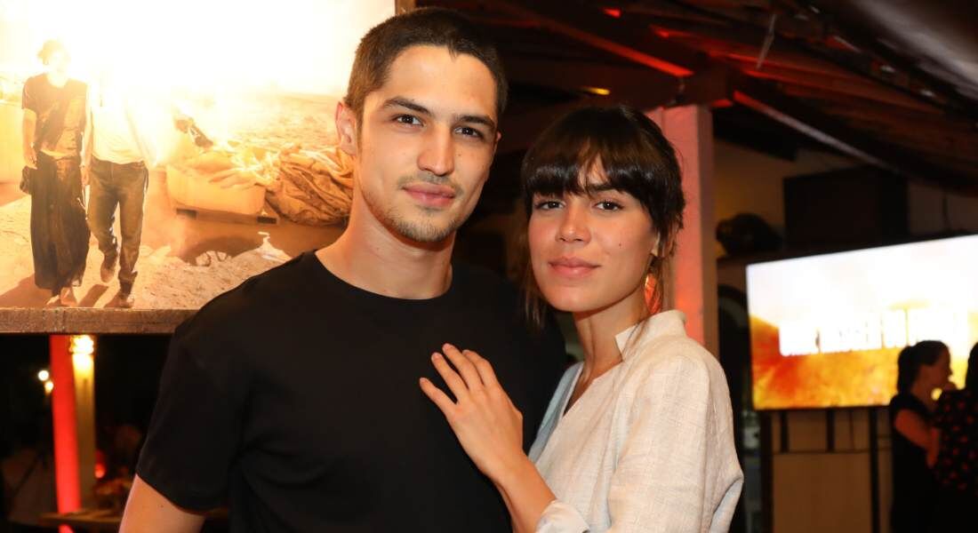 Gabriel Leone e Carla Salle estão juntos há nove anos
