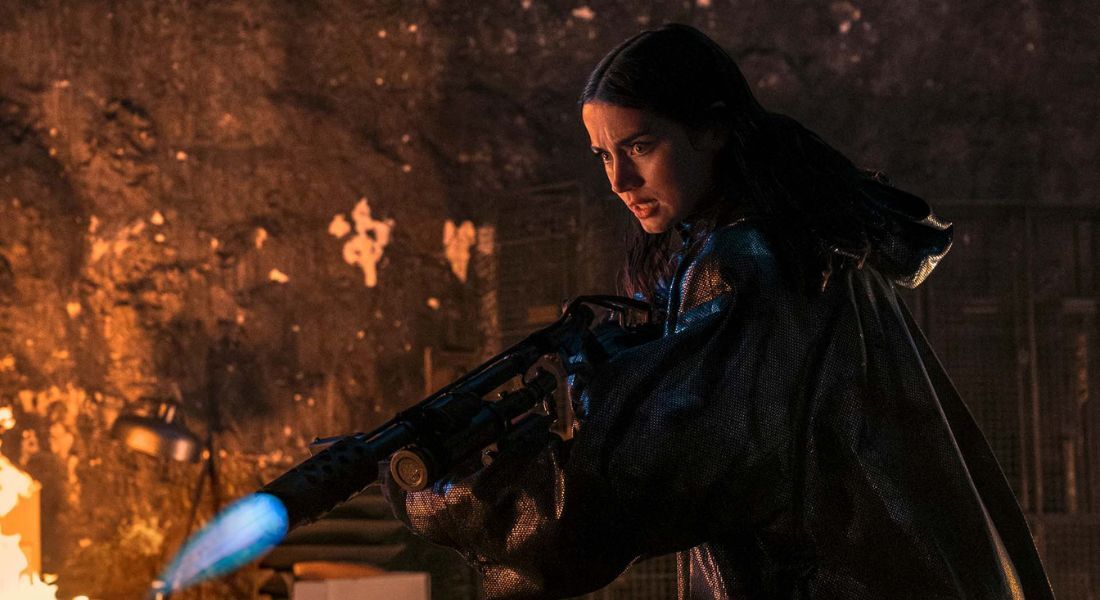 Ana de Armas como a assassina de aluguel Eve em ''Bailarina''