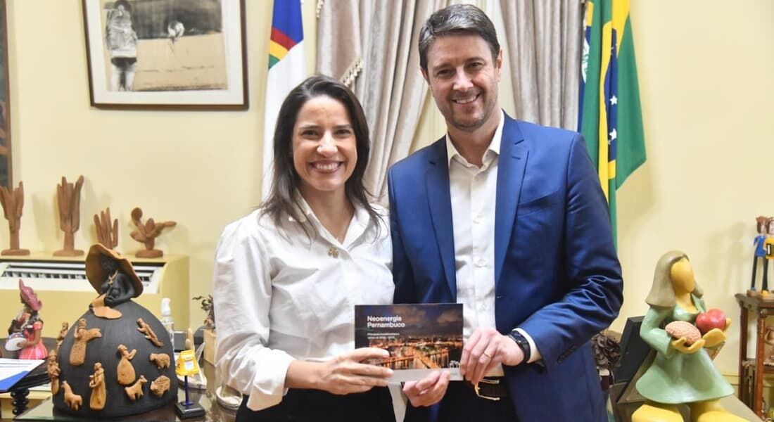 Governadora Raquel Lyra e o CEO da Neoenergia, Eduardo Capelastegui