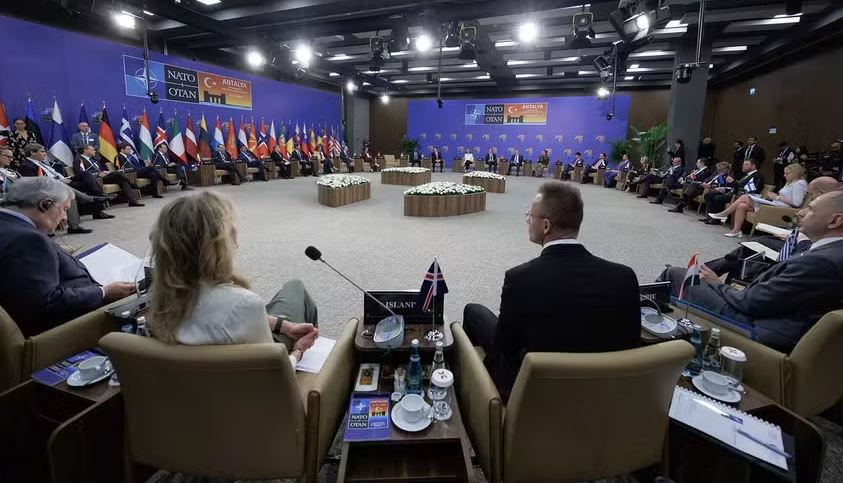 Ministros de países integrantes da Otan em reunião na Turquia nesta quinta-feira