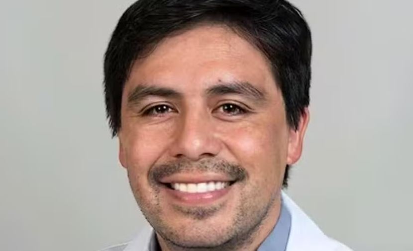 Médico acusado por overdose do ator Matthew Perry, Salvador Plasencia se declara culpado