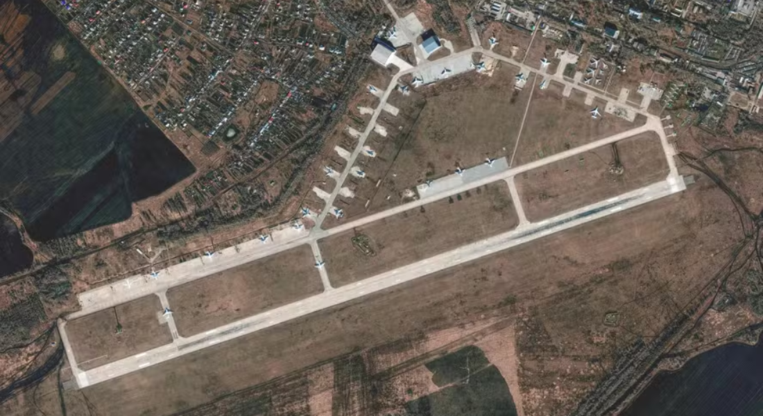 Base aérea de Dyagilevo, na Rússia; Ucrânia afirma ter atacado local com sucesso nesta quinta