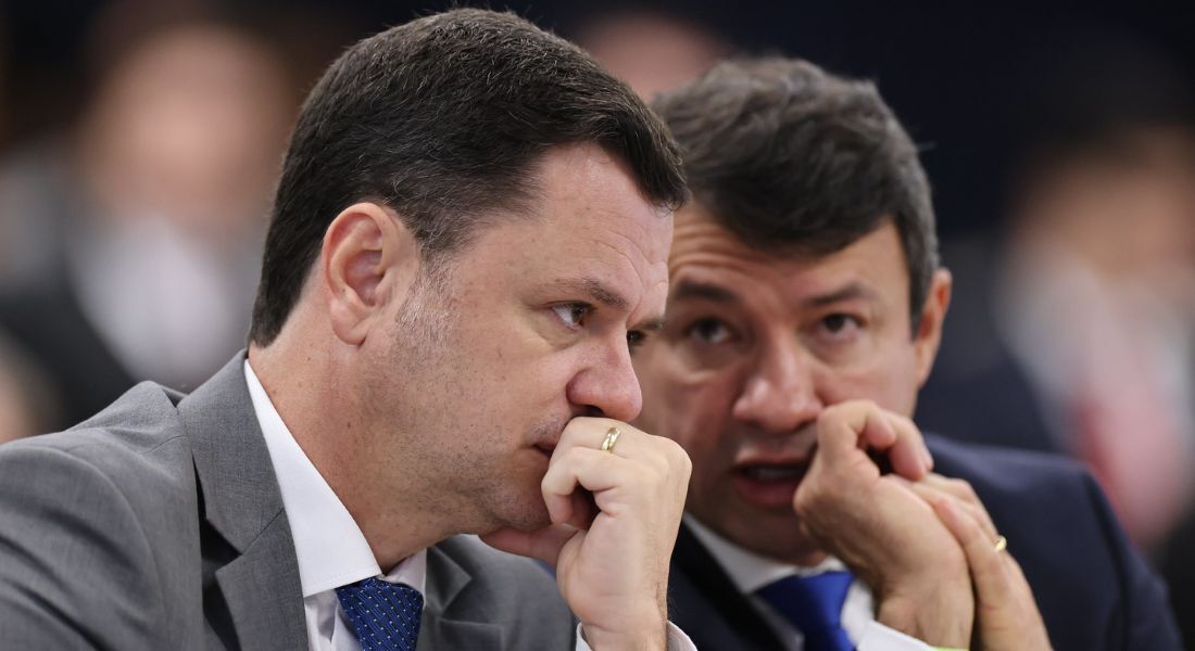 Anderson Torres com o advogado dele no STF, durante interrogatório