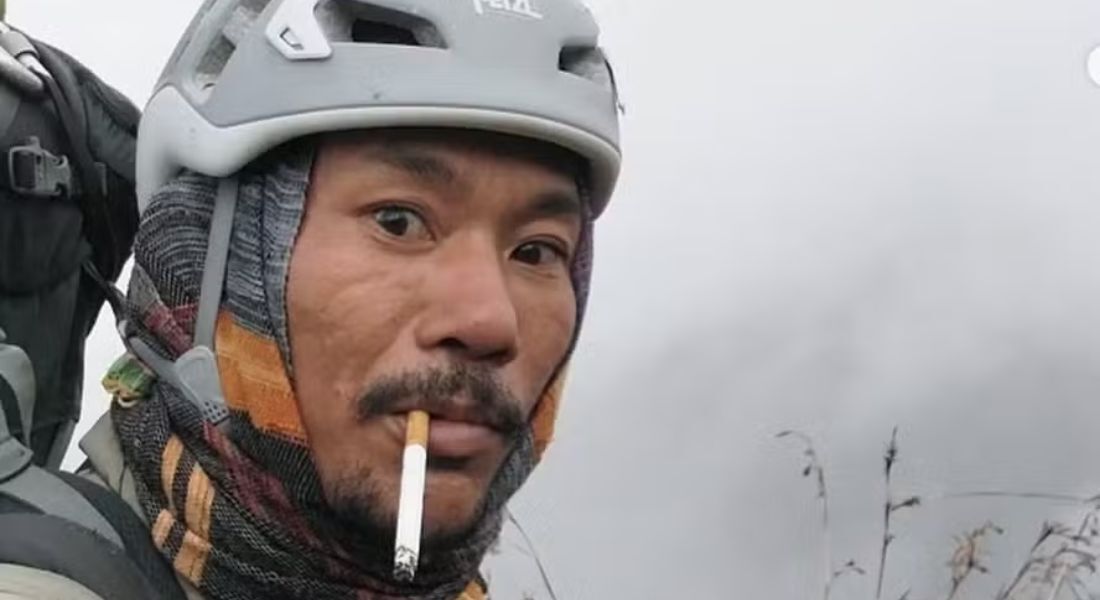 Alpinista Agam Rinjani, voluntário que ajudou a resgatar o corpo da brasileira Juliana Marins na Indonésia