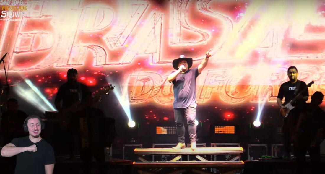 Brasas do Forró fechou a noite levando grandes sucessos da carreira