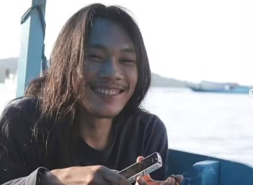 Alpinista Agam Rinjani, voluntário que ajudou a resgatar o corpo da brasileira Juliana Marins na Indonésia