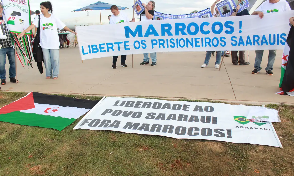 Manifestação em apoio à libertação dos prisioneiros saarauís e pela independência do Saara Ocidental