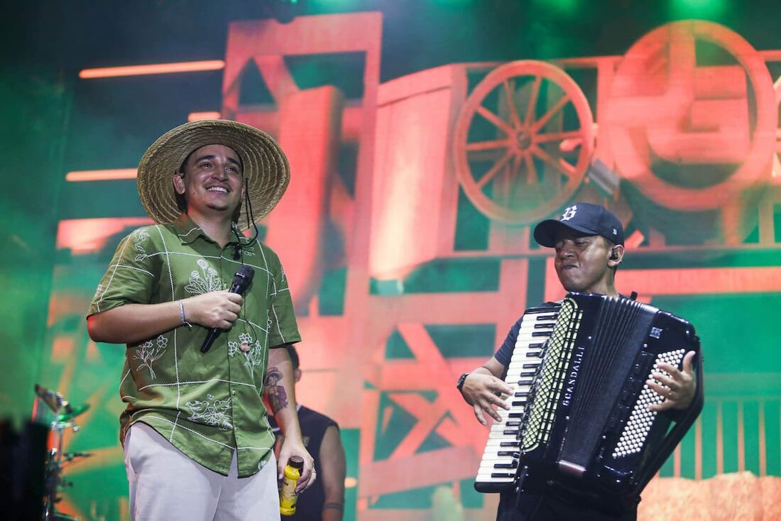 A principal atração do dia em Caruaru é o pernambucano João Gomes, no Pátio de Eventos, 