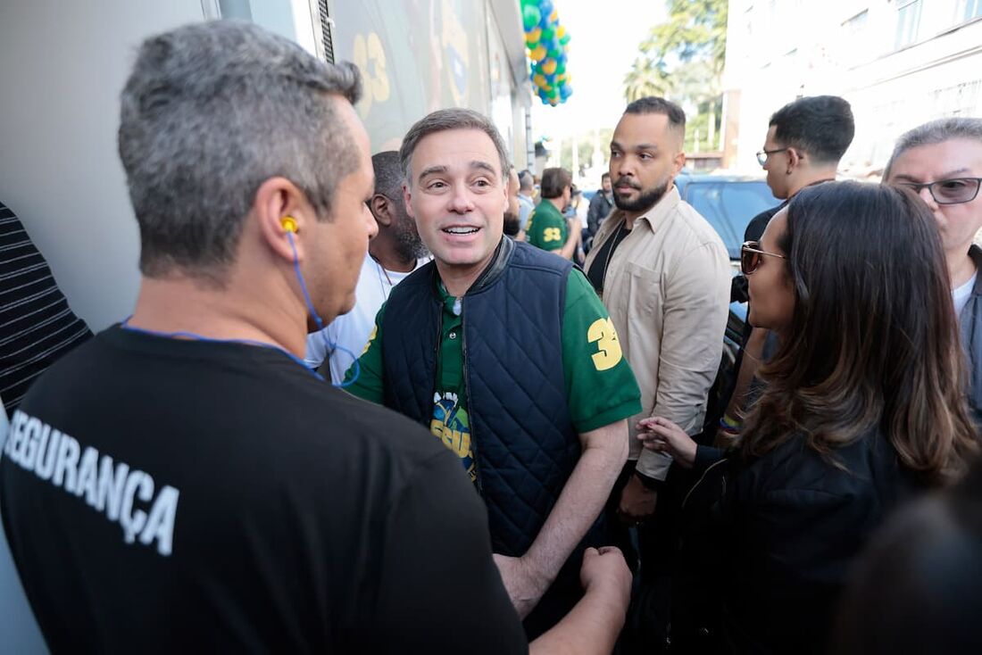 Ministro do STF André Mendoça participa da 33ª Edição da Marcha para Jesus