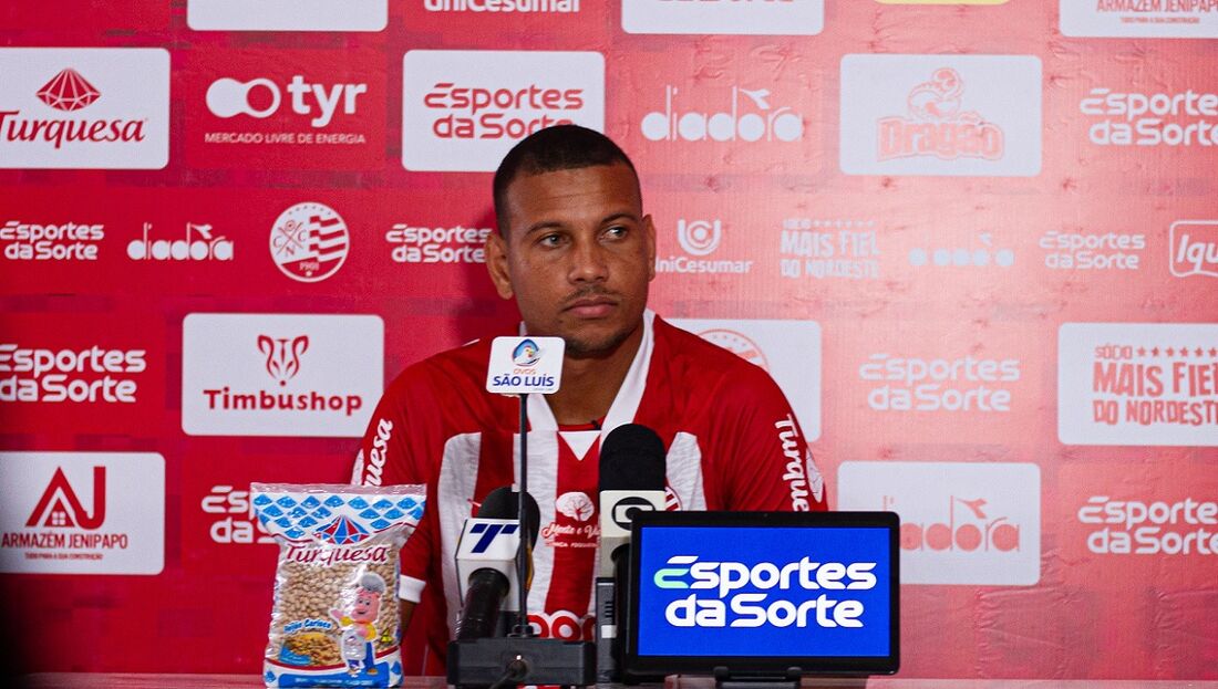 Mateus Silva, zagueiro do Náutico