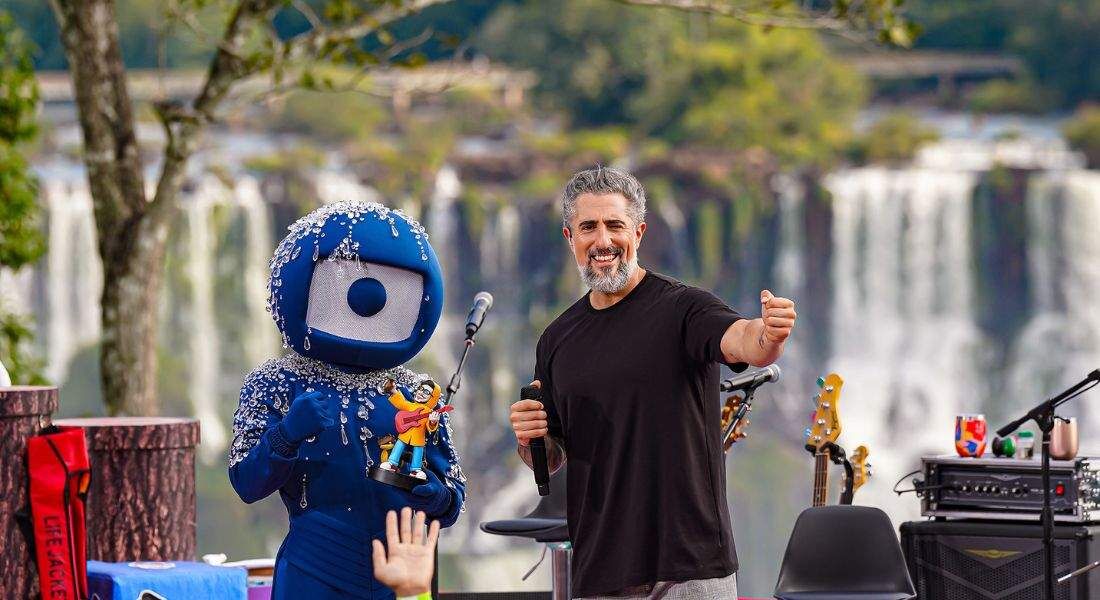 Marcos Mion apresentará temporada especial de "O Caldeirão com Mion"