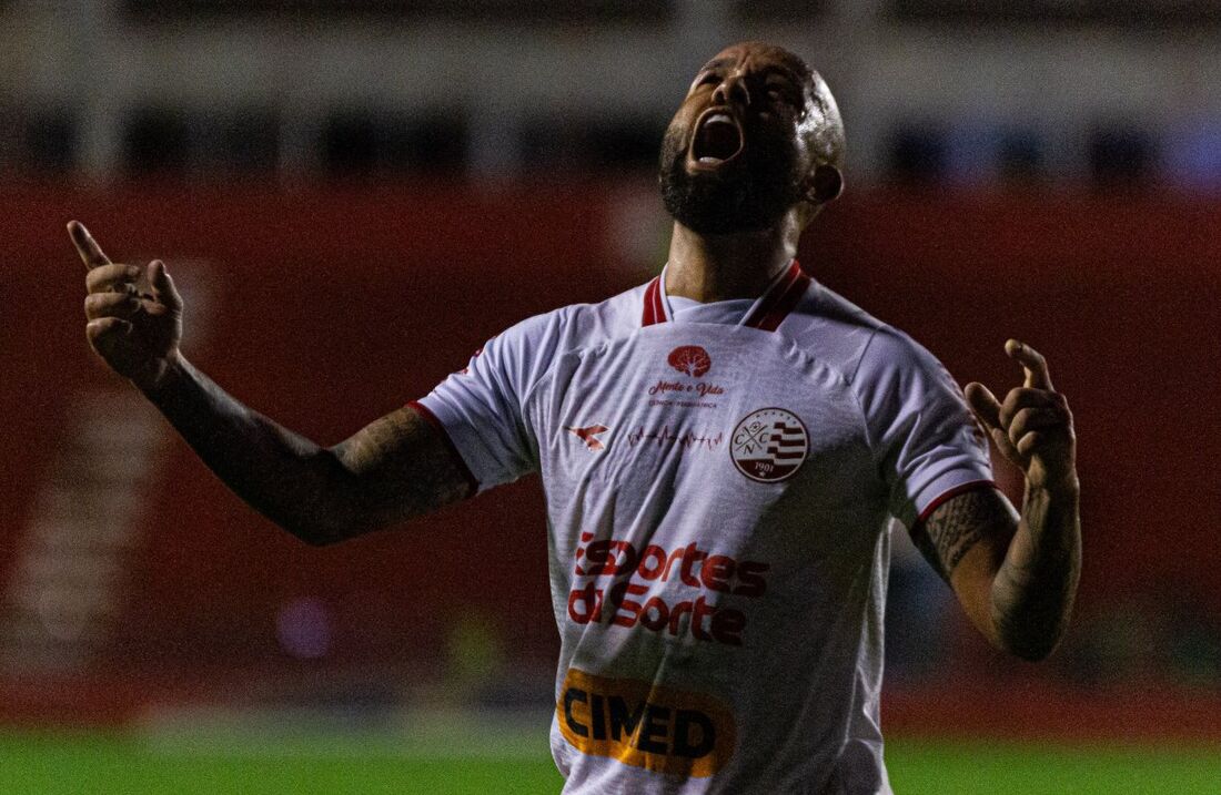 Patrick Allan, meia do Náutico