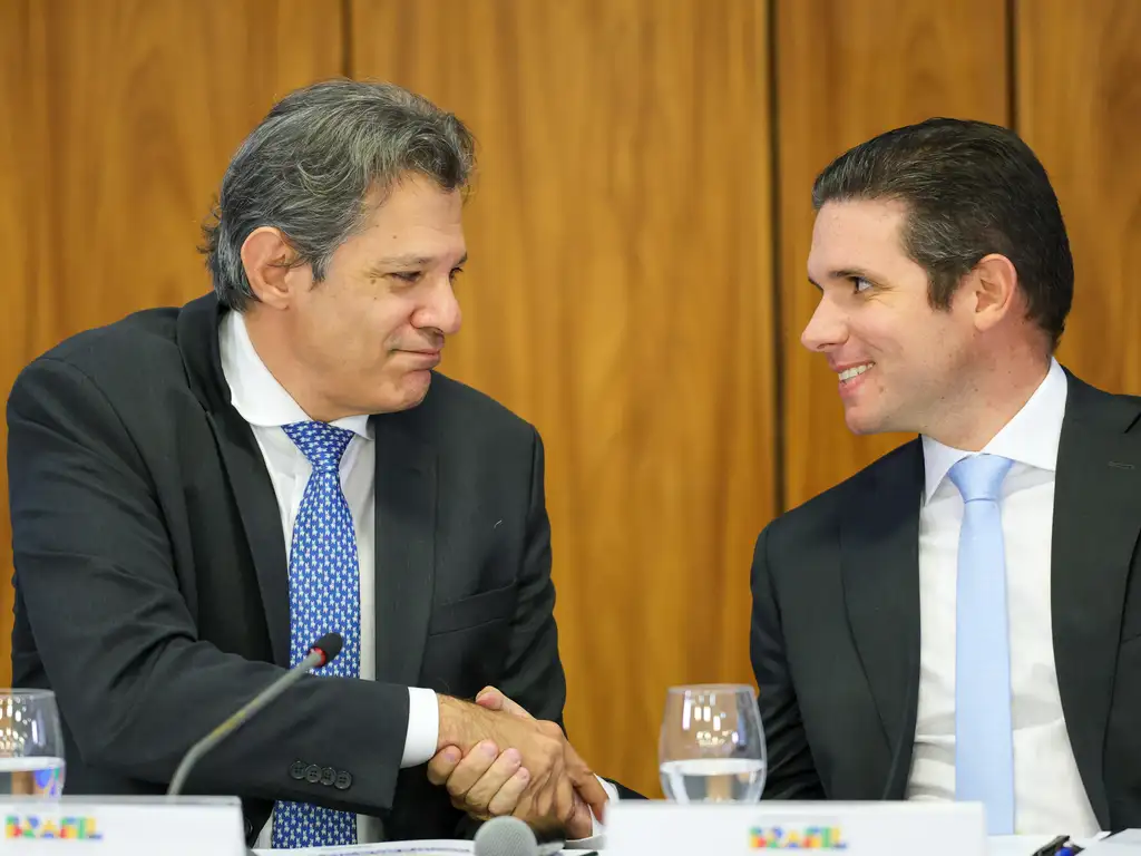 O ministro Fernando Haddad (Fazenda) e o presidente da Câmara dos Deputados, Hugo Motta