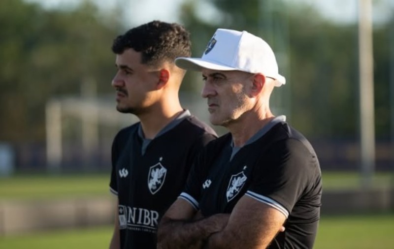 Itamar Schülle reestreia no comando do Retrô neste sábado (28)