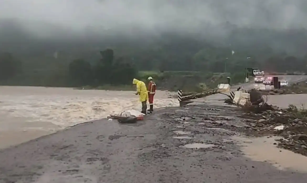 Ao todo, quatro pessoas morreram nas chuvas no Rio Grande do Sul
