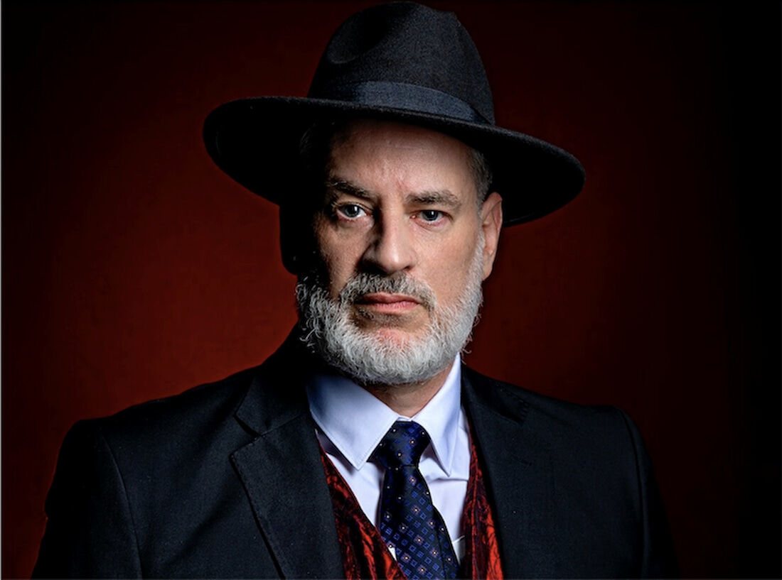 O ator Dan Stulbach interpreta o agiota judeu Shylock