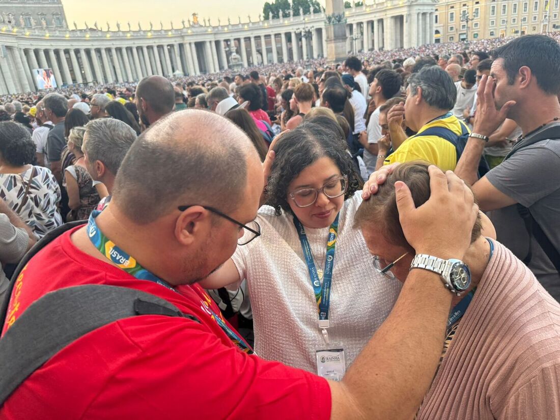 Peregrinos da Obra de Maria acompanharam a vigília e participaram do Congresso Internacional de Pentecostes 2025