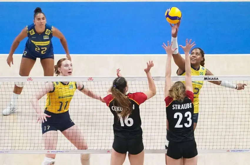 As brasileiras vão receber a Itália neste domingo (8), a partir das 10h