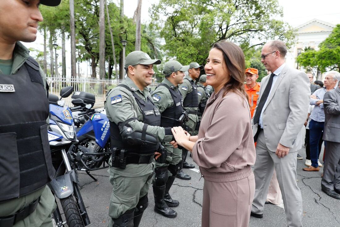 Governadora Raquel Lyra propõe a criação de cinco novos Batalhões da Polícia Militar (BPM) em diferentes regiões do Estado..